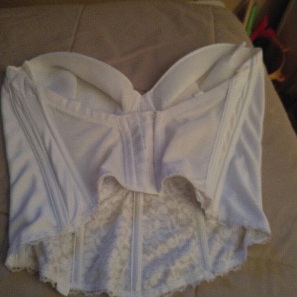 Strapless bra to wear with formal wear - Picture 2 of 3